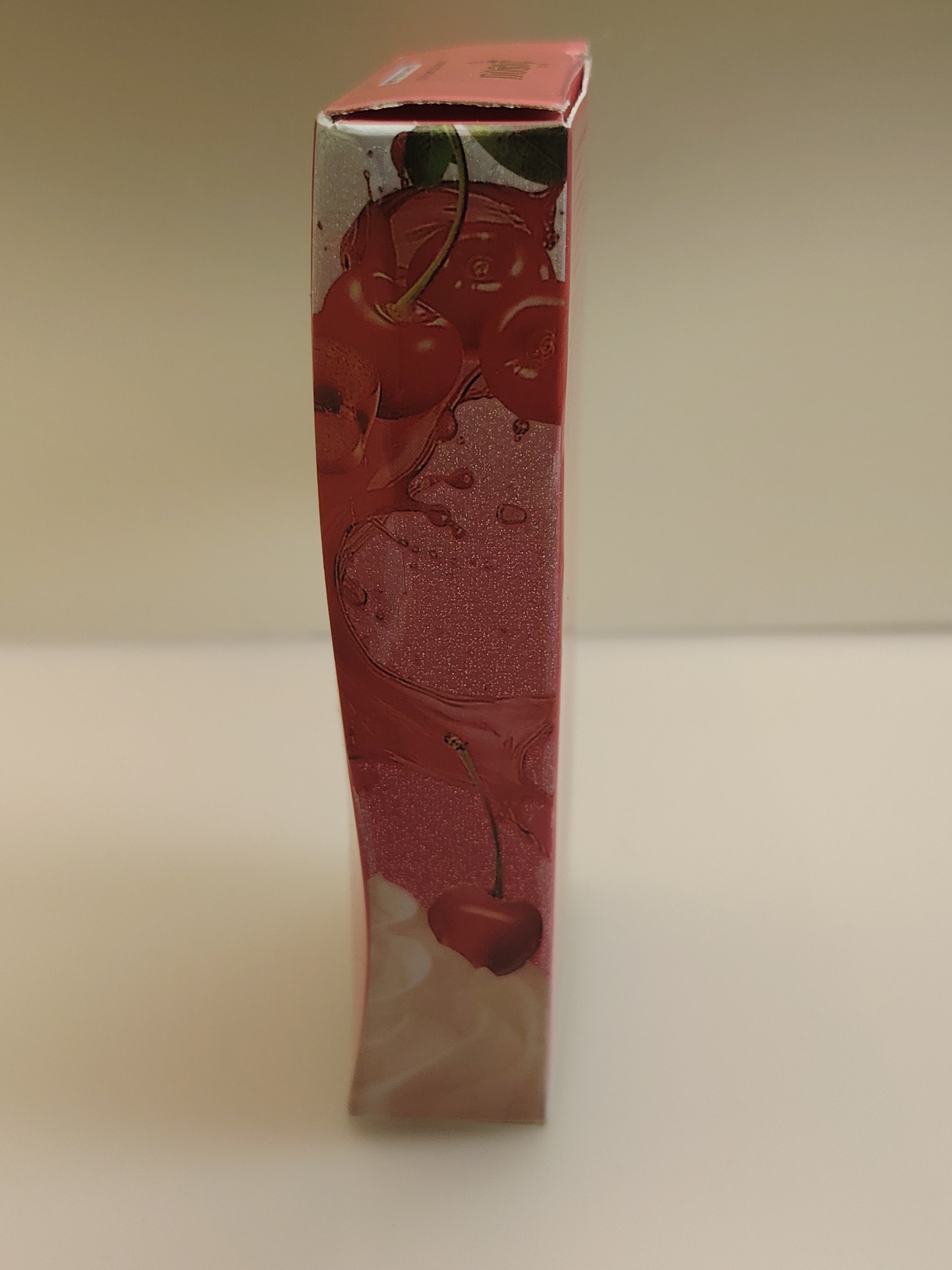 Huile à lèvres infusée au miel "Cerise" Gisou