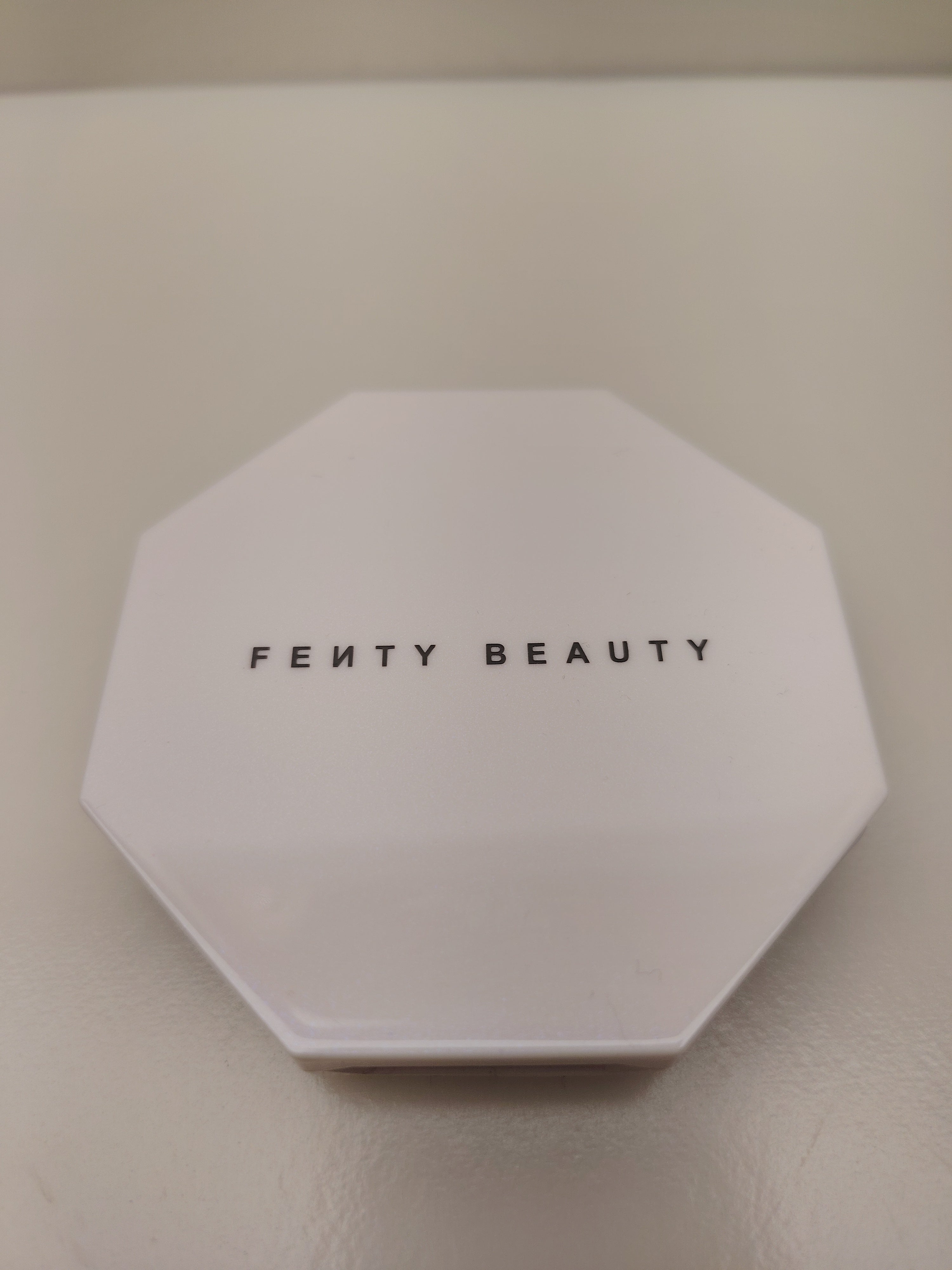 Highlighter Fenty "Wattabrat" Killawatt