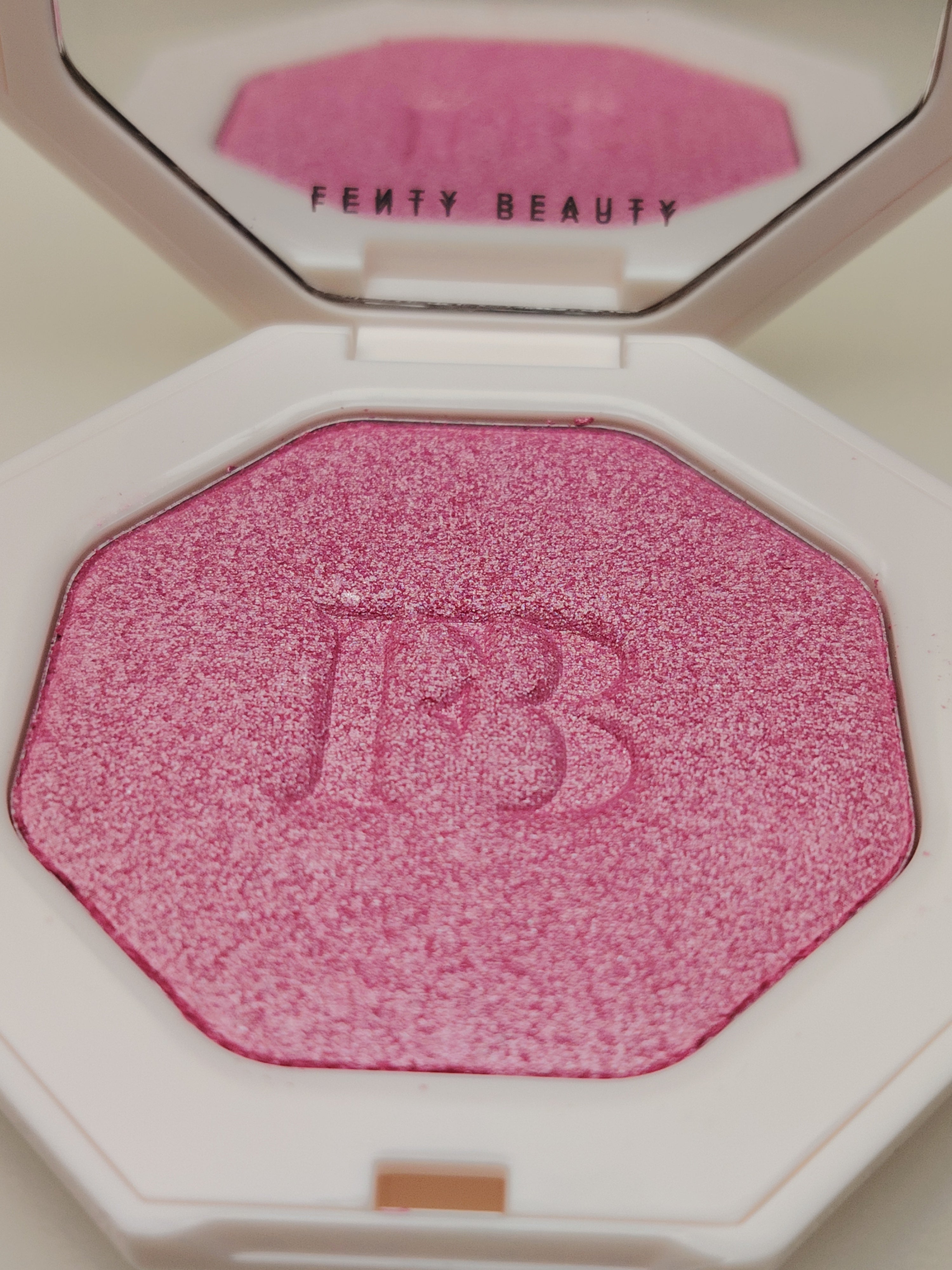 Highlighter Fenty "Wattabrat" Killawatt